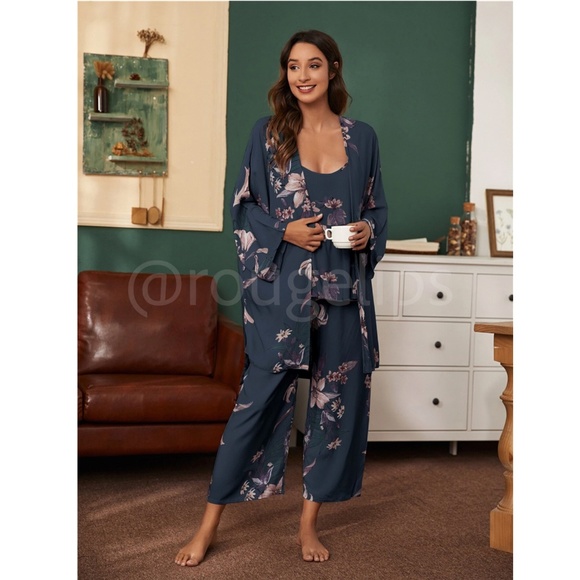 3 Piece Navy Blue Floral Print Pajama Set - Picture 4 of 6
